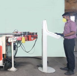 Tube bending machine